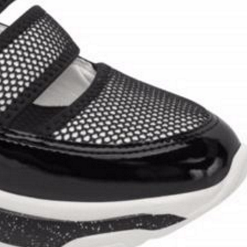 Zapatilla Urbana Mujer Piccadilly Negro