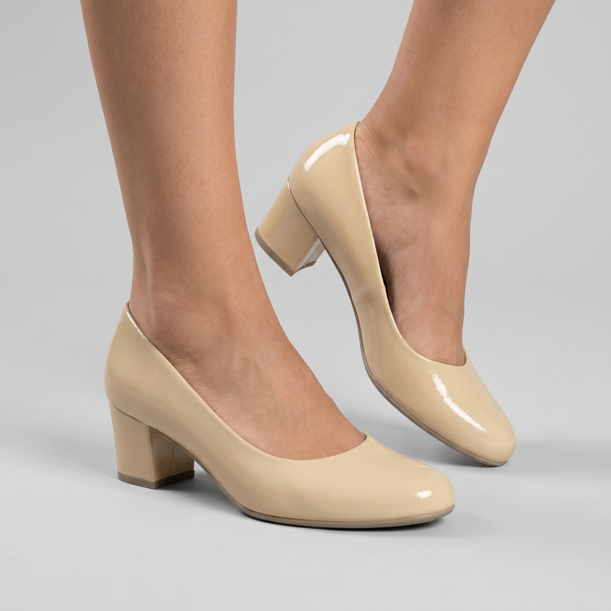 Zapato Mujer Vainilla/Charol Laura Piccadilly
