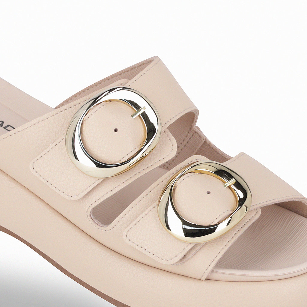 Sandalia Mujer Nude/Dorado Sol  Piccadilly