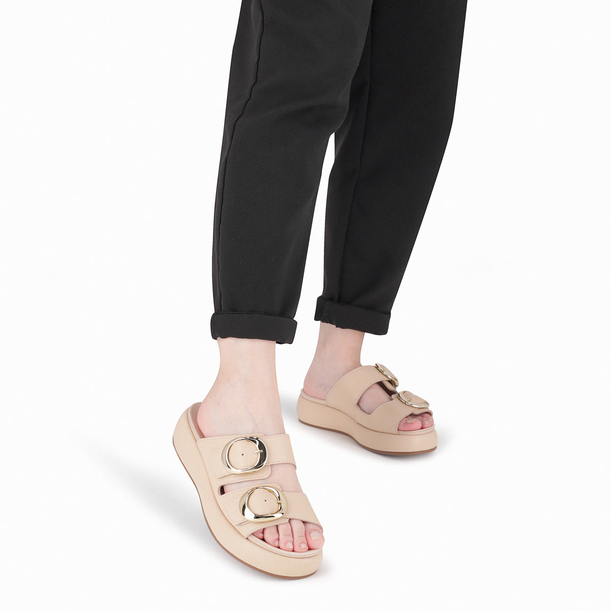 Sandalia Mujer Nude/Dorado Sol  Piccadilly