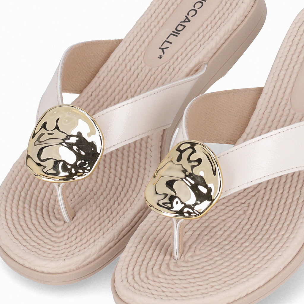 Sandalia Mujer Crema/Dorado Adla 140 Piccadilly