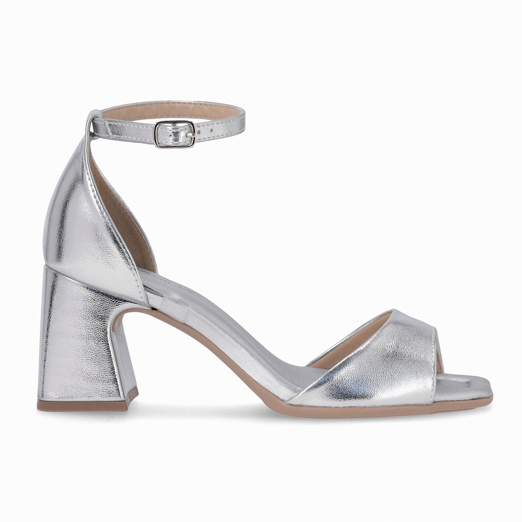 Sandalia Mujer Plata Flavia Piccadilly