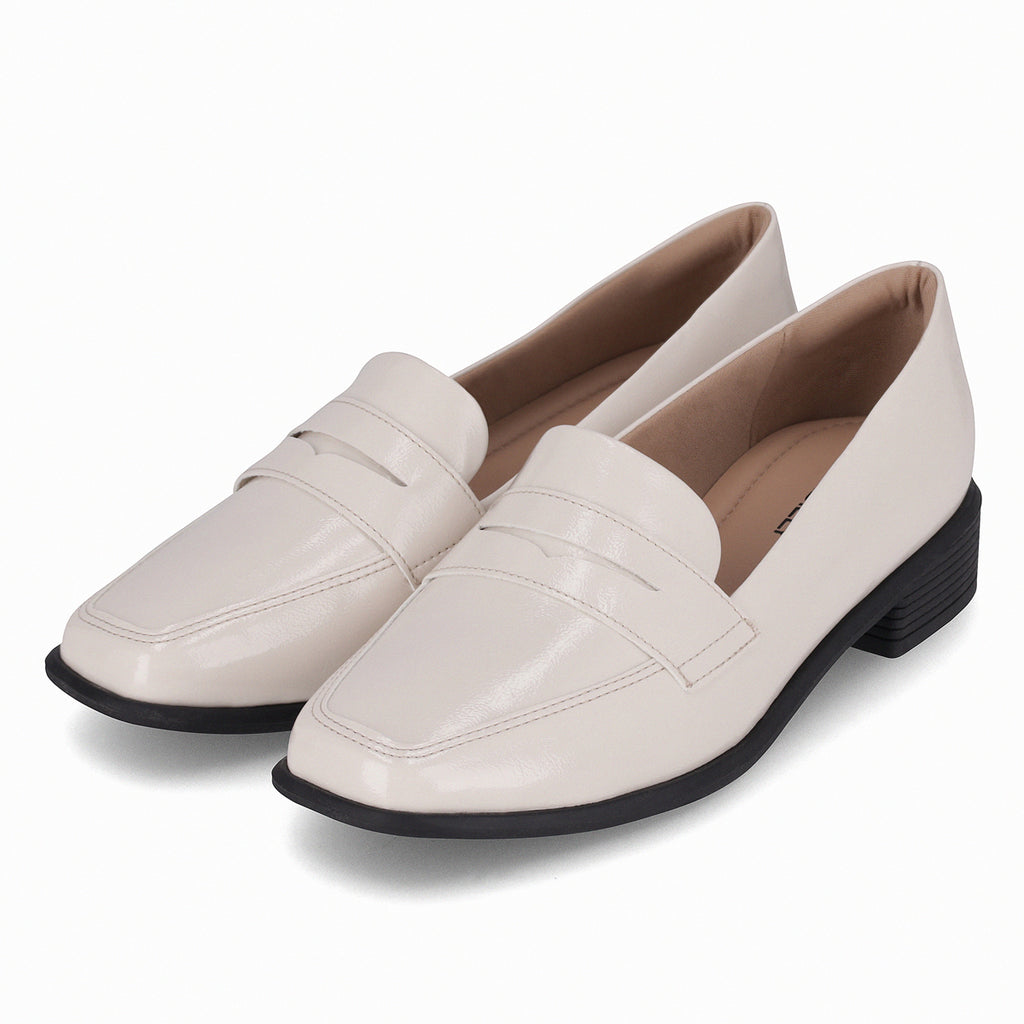 Mocasin Mujer Crema/Charol Giovanna Piccadilly