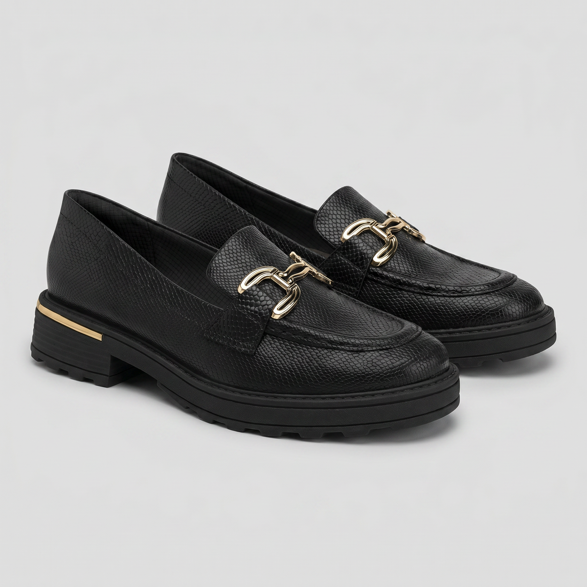 Mocasin Mujer Negro Gisa 85 Piccadilly
