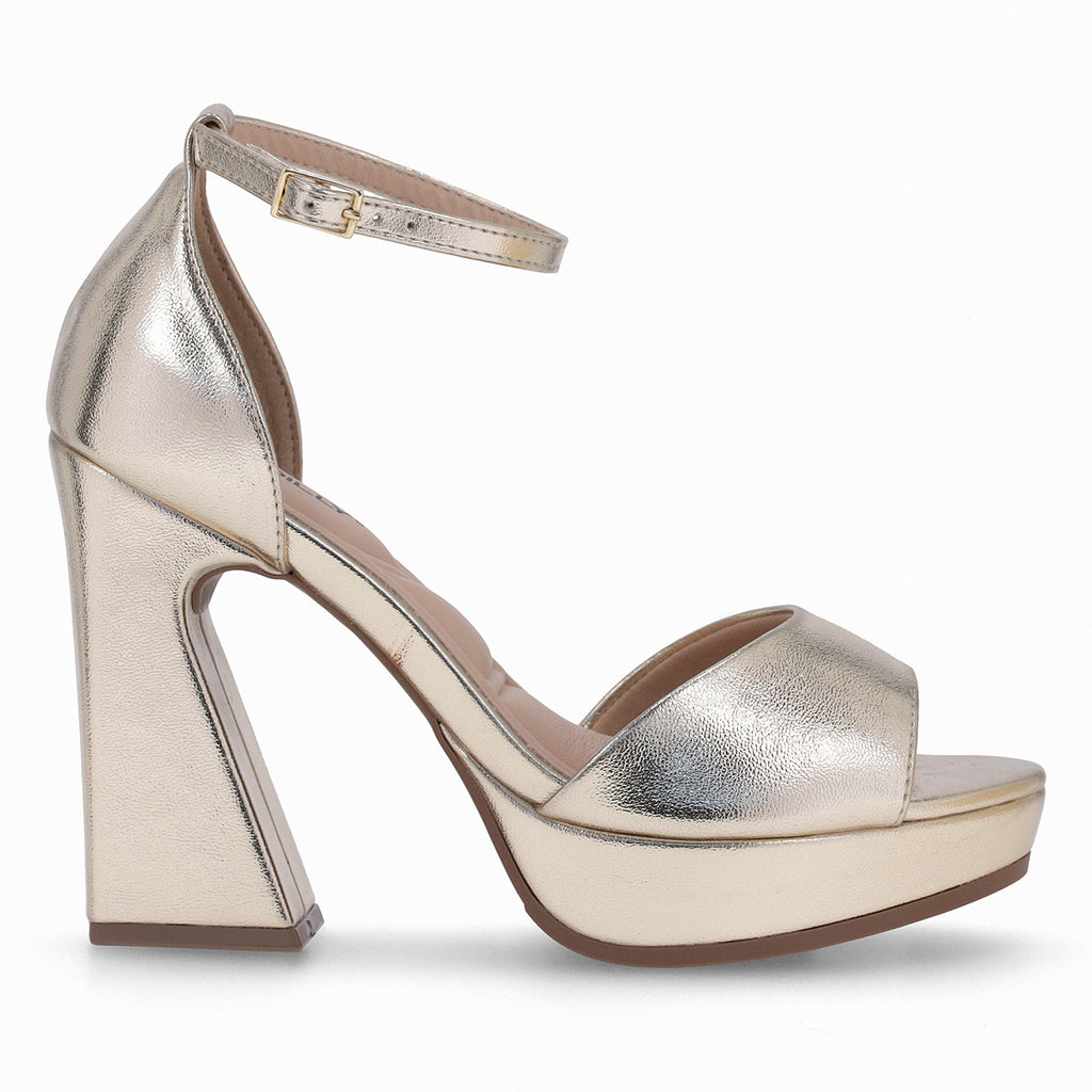 Sandalia Mujer Dorado Cristine 325  Piccadilly