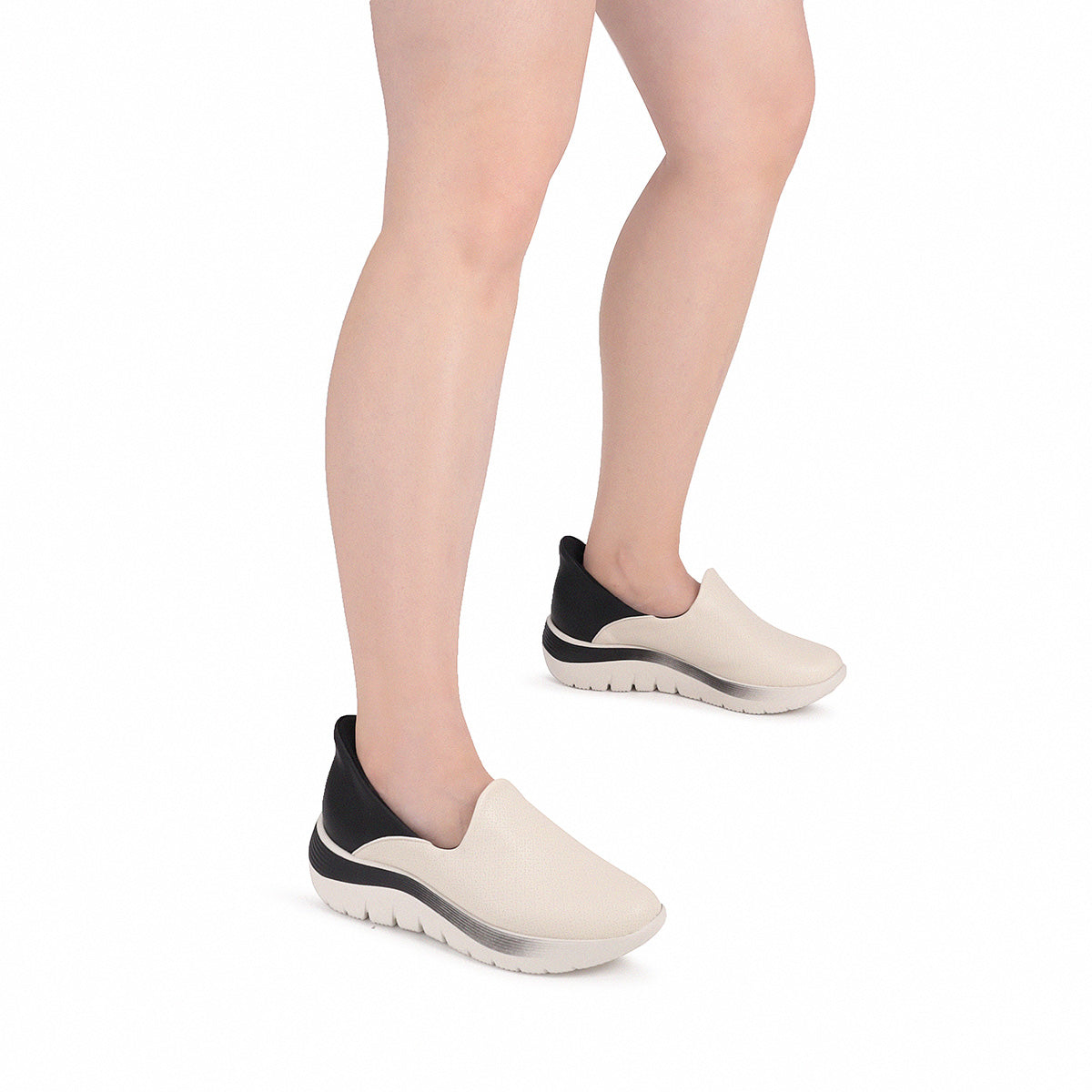 Zapatilla Urbana Mujer Fit Slip Negro/Hueso Piccadilly