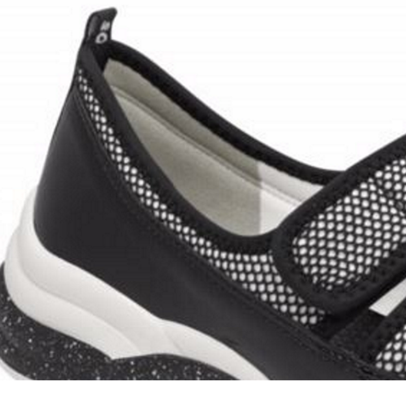 Zapatilla Urbana Mujer Piccadilly Negro