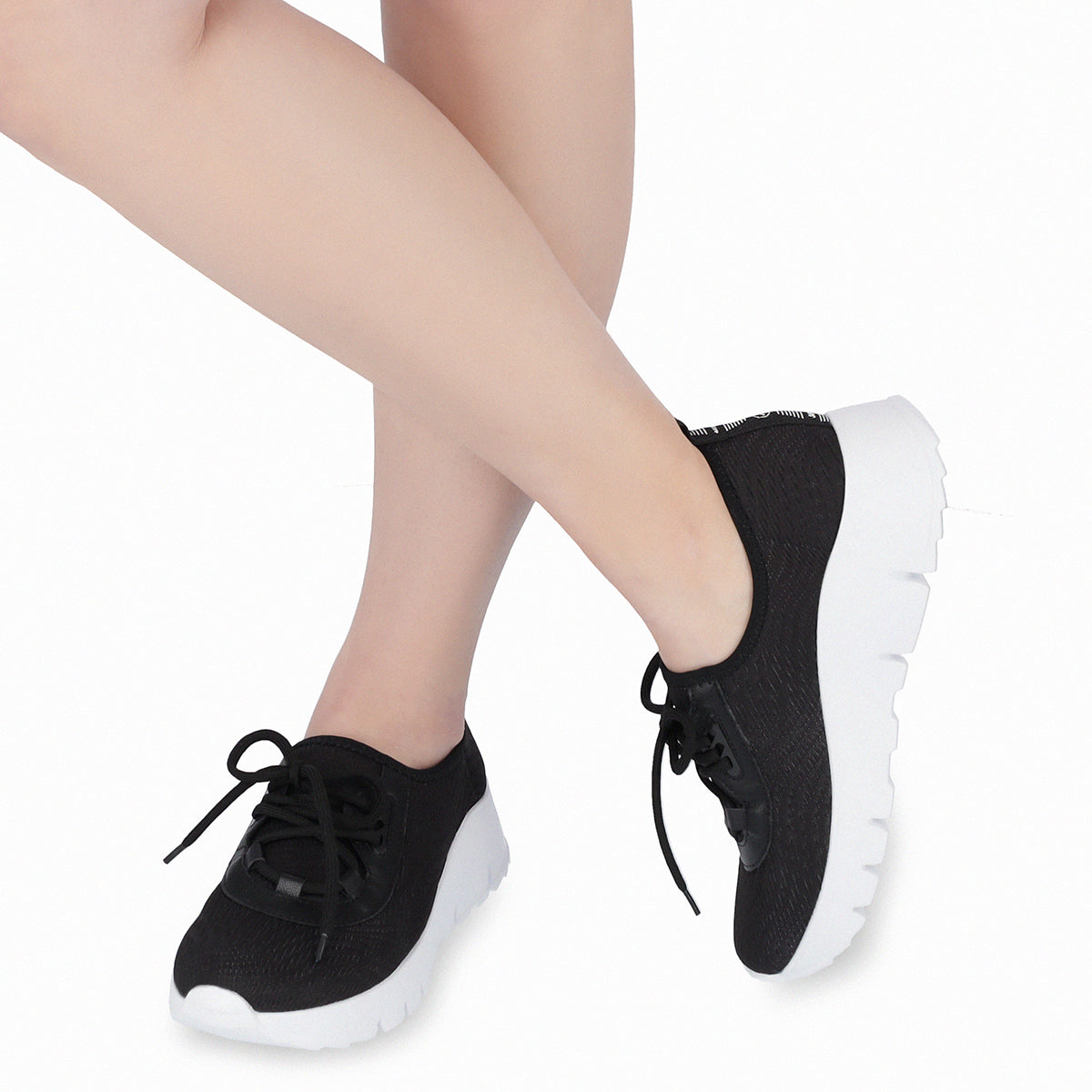 Zapatilla Urbana Mujer 11 Liz Negro Piccadilly